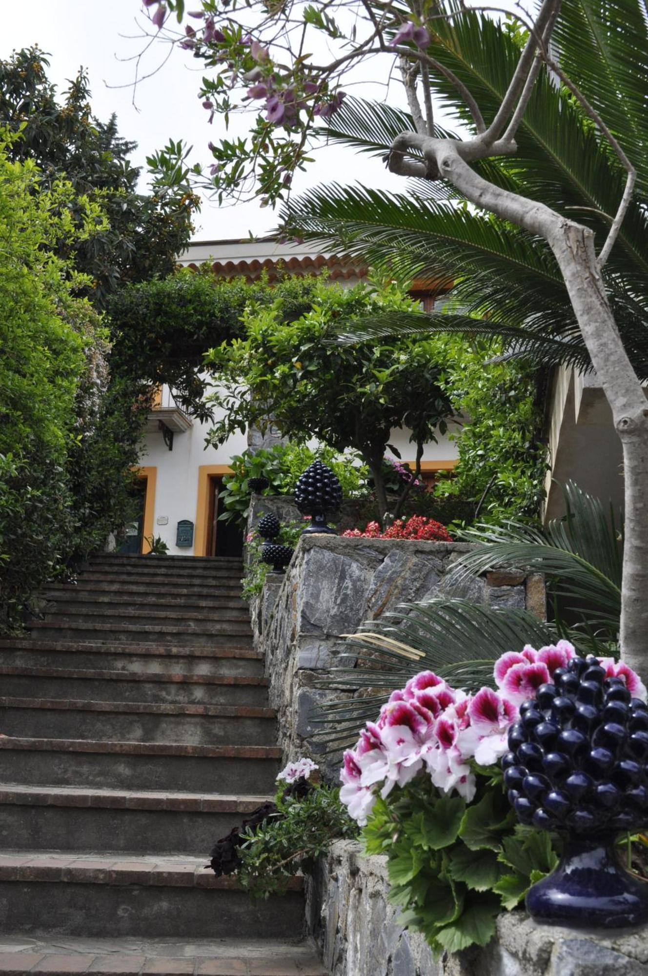 Hotel Borgo San Francesco 4*